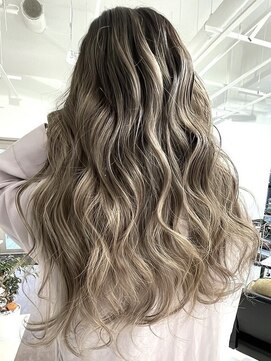 ビーシャンス(B.Chance) 大人ベージュ