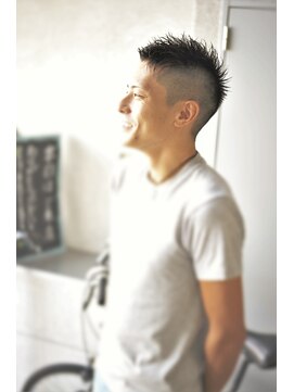 ルーナヘアー(LUNA hair) ビジネスボウズ ベリーショート フェード メンズカット 20代30代
