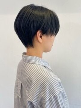 パル バイ ラベスト(Pal by lovest) 簡単スタイリング◎クールでお洒落な黒髪ハンサムショート