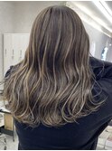 コントラストハイライトグレージュ白髪ぼかし