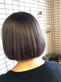 ミディアムボブ