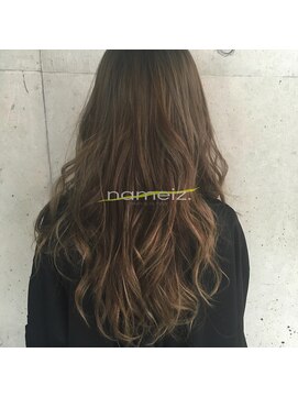 ネイミーズ 横浜関内(nameiz.) 【横浜美容室ネイミーズ】細かめハイライトアッシュベージュ