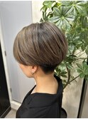 【uniii/新宿】ショート×バレイヤージュ