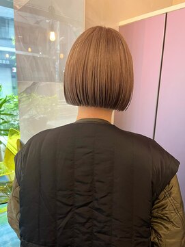 ホロン 池袋(HOLON) 池袋HOLON【ミルクティーボブ/ミニボブ/ダブルカラー】