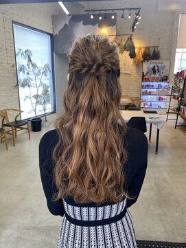 ユナイテッドビューティー 金沢(UNITED BEAUTY) ハーフアップ