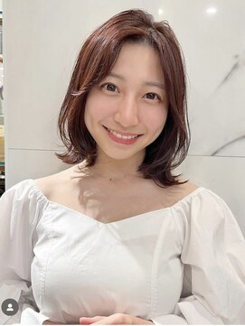 テュケー(TYCHE) ミディアム/くびれヘアー/レイヤー/ミディアムレイヤー