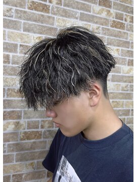 メルティエ(Mertie) ツイストスパイラルパーマ×ハイライト