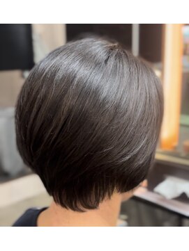 ディシェーレローブ(die Schere Lob) 【大人女性】上品なショートボブ