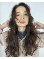 オンク 新宿(onk)&nbsp;黒髪/グレーベージュ/レイヤーロング/前髪パーマ[新宿駅]