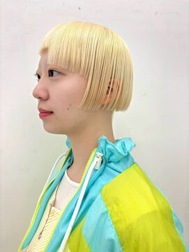 クク(QUQU) 抜きっぱ　ブロンド　ブリーチ　ボブ