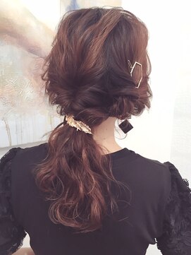 ヘアーメイクムーンリバー(hair make MOON RIVER) ゆるふわエアリーアレンジ