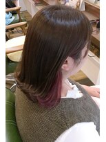 ヘアデザインメリー(hair design Merry)&nbsp;ピンクのインナーカラーでお洒落度アップボブ♪