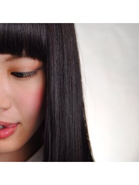 エディ(HEDI) ナチュラルストレート