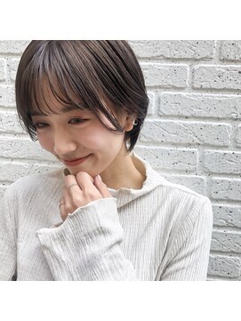 アンヘアー 元町三宮(UNHAIR) 大人かわいいキレイめショート