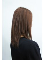 ヘアーサロン ツイン 20代30代40代/レイヤースタイル/ナチュラルストレート/耳掛け