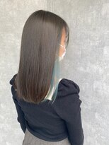 ウラ(.ula)&nbsp;インナーカラー×内巻きナチュラル