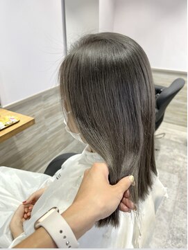 リーオオサカ(Lee Osaka) ブリーチあり　チャコールグレー/kana