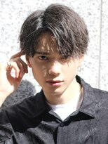 ベーア メロー(Bar mellow)&nbsp;センターパート　ツイストパーマ　刈り上げマッシュアップバング