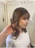 透明感ベージュ イヤリングハイトーン