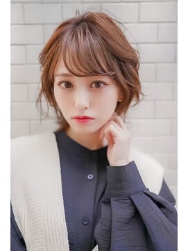 ギークス(GEEKS) 【GEEKS渋谷】大人ショートボブ/シルキーベージュ/冬カラー/小顔