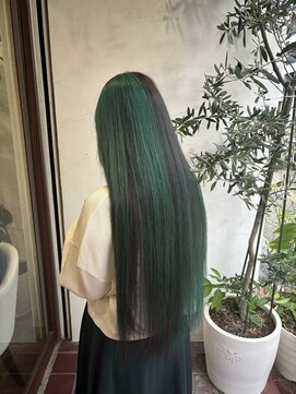 アン(Hair make un) デザイングリーン&ブラック
