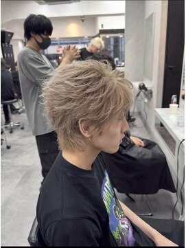 ゼロ 渋谷(XeRo) スパイキーフェザー