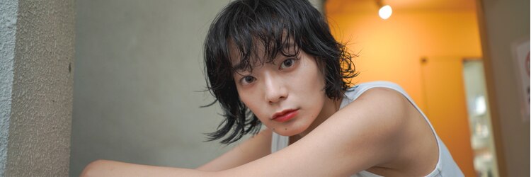 バロウ(BURROW)のサロンヘッダー
