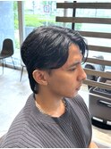 ブルーブラックフェザーパーマ刈り上げセンターパート