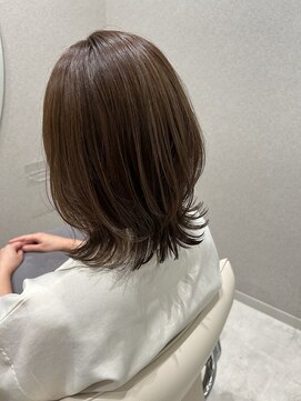 ロエ(Lowe') ミディアムレイヤー