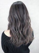 アイティー バイ アルバム 浦和店(IT by ALBUM)&nbsp;ハイライトグラデーショングレー_フリンジウェーブ_ba297522