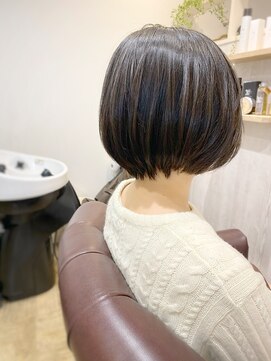 ルヴェール(Le Vert) 大人可愛い まとまり感抜群ショートボブ 20代30代40代