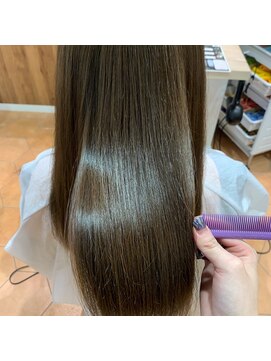 アズール 草加(azule) 30代40代　髪質改善カラー　顔周りレイヤー　グレイヘア　[草加]