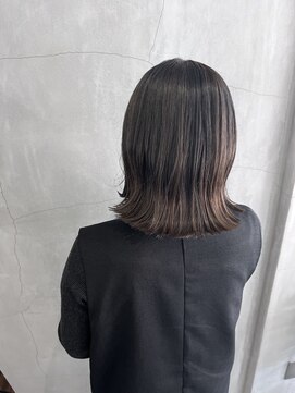 ティティ(TiTi) 柔らかブラウン！パープルグレーベージュカラー[TiTi_福田りの]