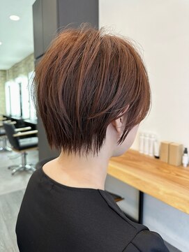 ビューエヒメ(VIEW EHIME) 大人ラフウェーブ20代30代40代ボブブラウンスウィングショート