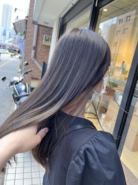 エスト 小倉(est) ブリーチなしカラー/透明感たっぷりグレージュ/ロング/艶カラー