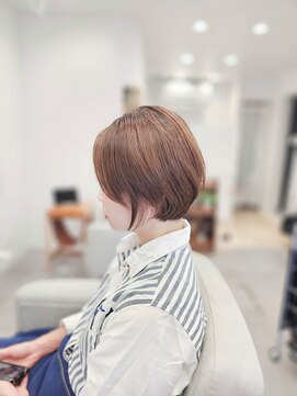 ツナグ(TSUNAGU) ☆質感にこだわった丸みショートボブ×透明感カラー