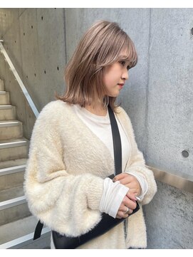 ロチカバイドールヘアー 心斎橋(Rotika by Doll hair) gray beige .