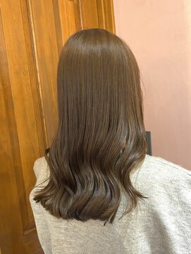 トワ(toi) ミルクティーベージュ/ブリーチなしダブルカラー/横浜