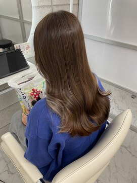 ビンナ(BINNA) チラ見えイヤリングカラーが可愛いラテベージュ♪