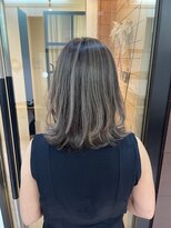 アップ(A+hair)&nbsp;くびれショートボブ40代50代グレイカラー白髪染め白髪ぼかし