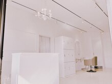 マドレス(m'addresse)の雰囲気（開放感のある店内でくつろぎの時間をお過ごしください）