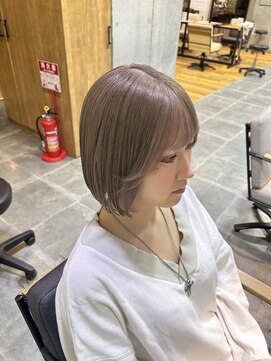 ピスタ(PiSTA) 黒髪カタログ/クラゲヘアー/オリーブグレー/千葉駅