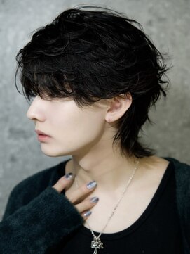 ルーシー 川越(LUCEY) センターパートフェザーパーマシャドウパーマメンズパーマ