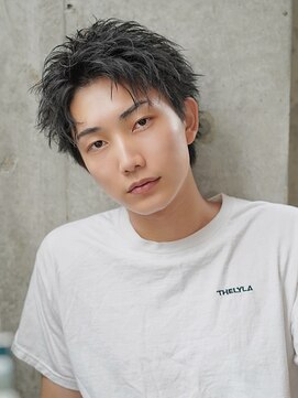 ライラ(Lyla) 無骨なボックスショート　スパイキーショート