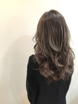 ループ(LOOP) 外国人風カラー「極細ハイライトグラデーション」 人気スタイル