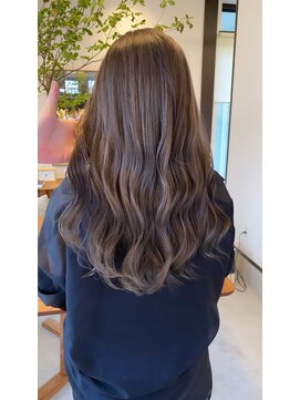 ヘリム(HELIM) 【石川尚之】透明感ミルクティーハイライト