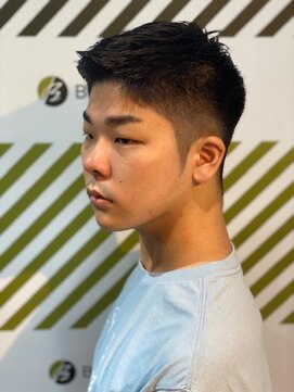 バーバーバー 四谷(BARBER-BAR) ワンセクションアップバンクショート