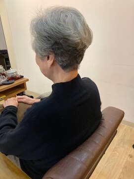 グランバイ アトリエドングリ(Grand × AtlierDonguri) お客様髪質改善データ1001（デザインパーマ）