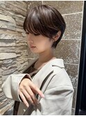 『徳永利彦』横顔が美しい美人ショート
