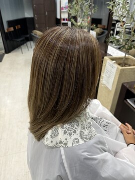 アイズ 本厚木(AIZU) ナチュラルハイライト